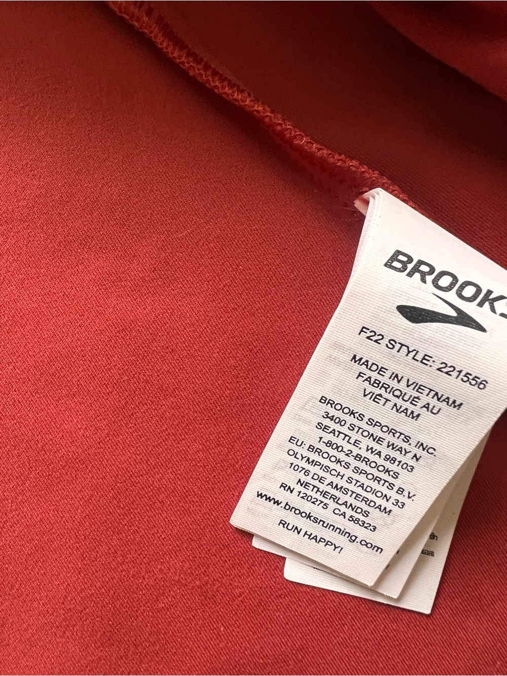 Brooks Women’s Maroon and Red Quilted Running Vest Size M - Picture 13 of 15